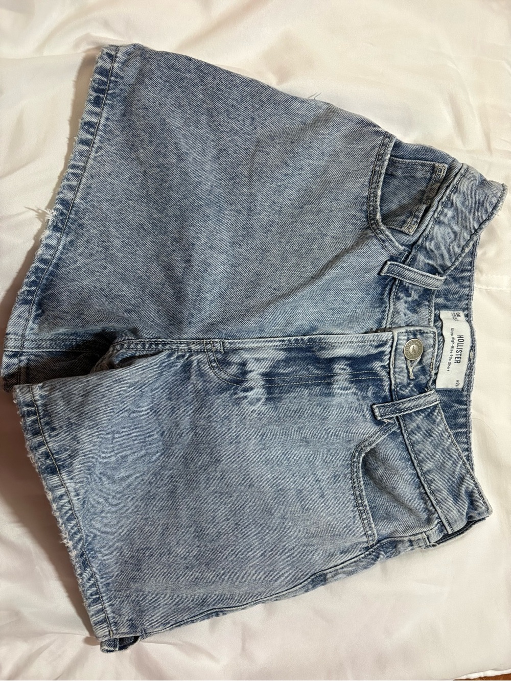 Hollister Faded Blue High-Rise 90s Baggy Denim Shorts